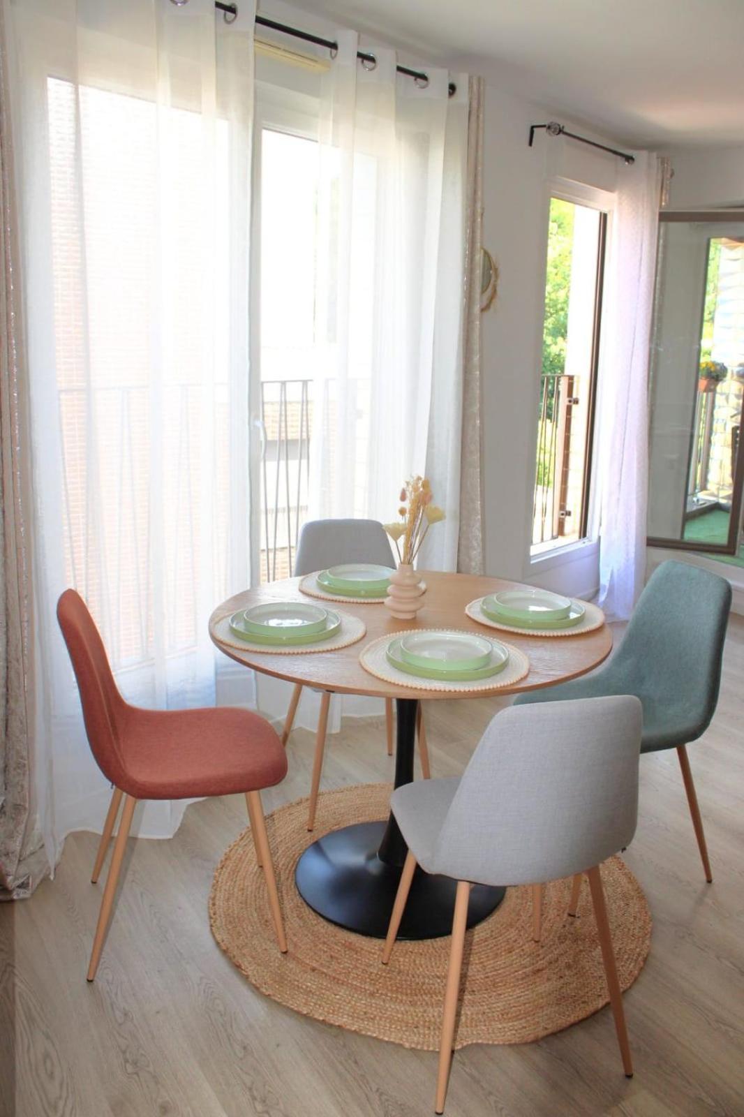 Appartement Elegant Et Lumineux Romainville Eksteriør bilde