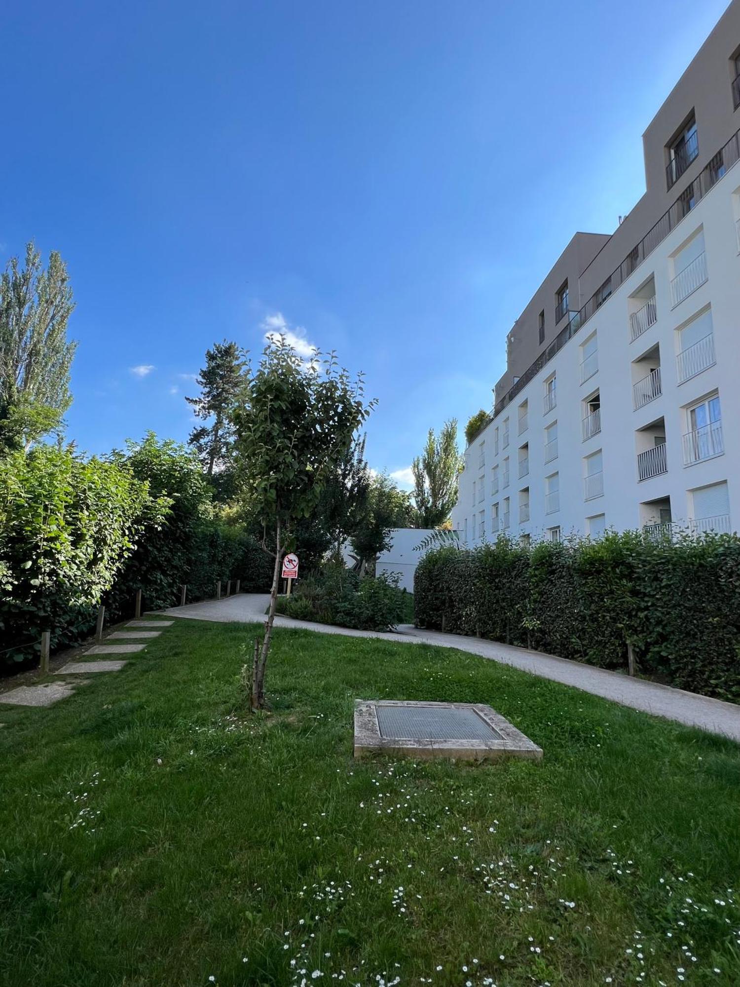 Appartement Elegant Et Lumineux Romainville Eksteriør bilde